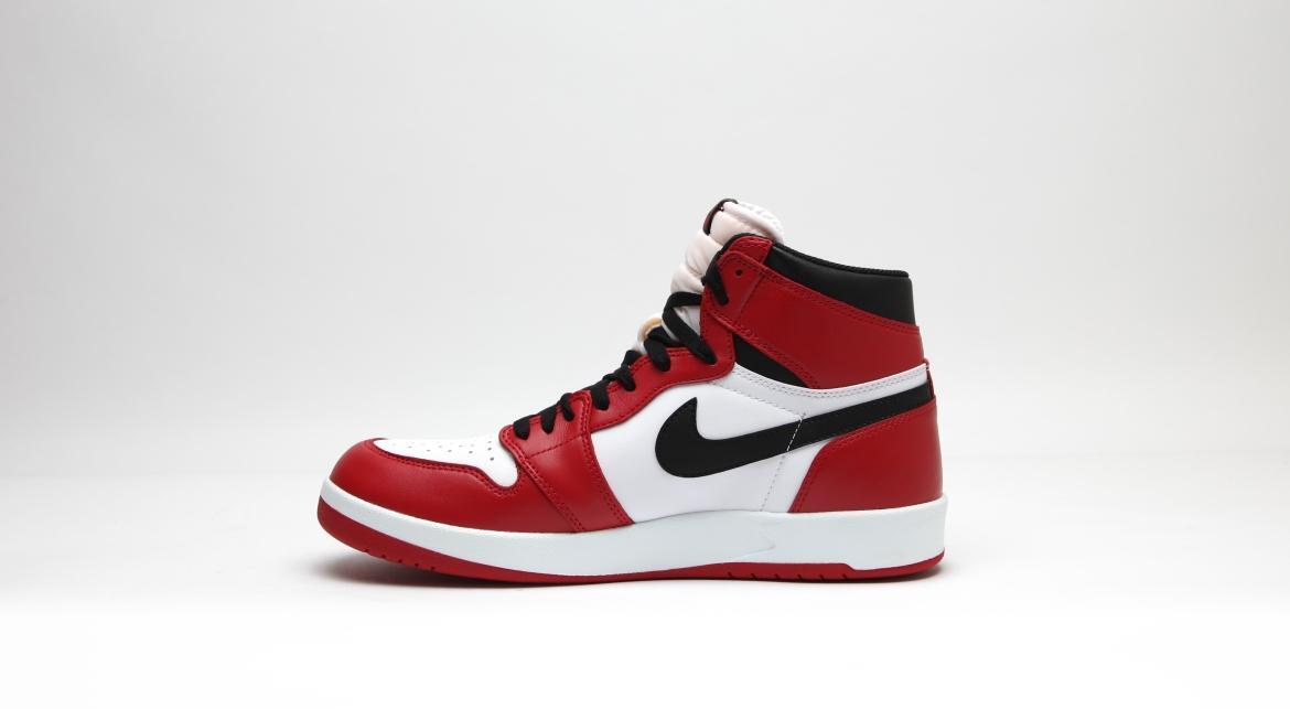 AIR JORDAN 1 HIGH THE RETURN シカゴ-